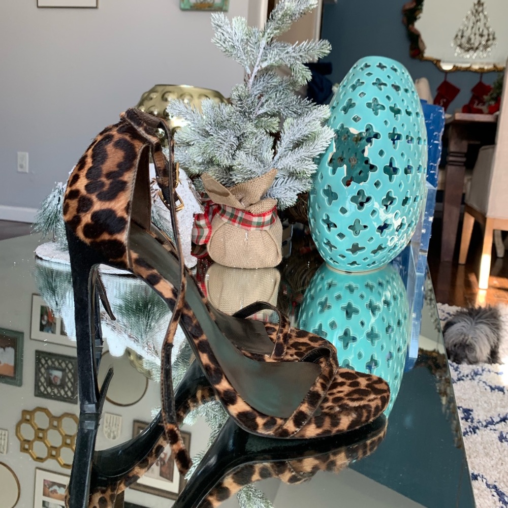 Leopard print sandals Great condition